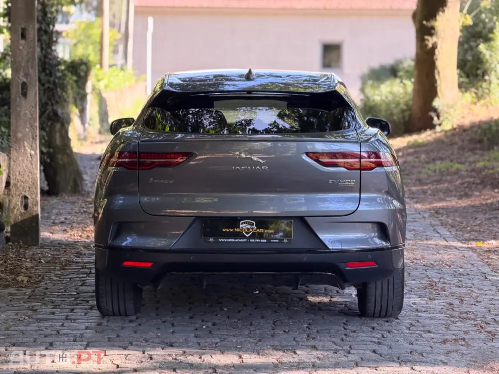 Jaguar I-Pace EV400 R-Dynamic HSE AWD