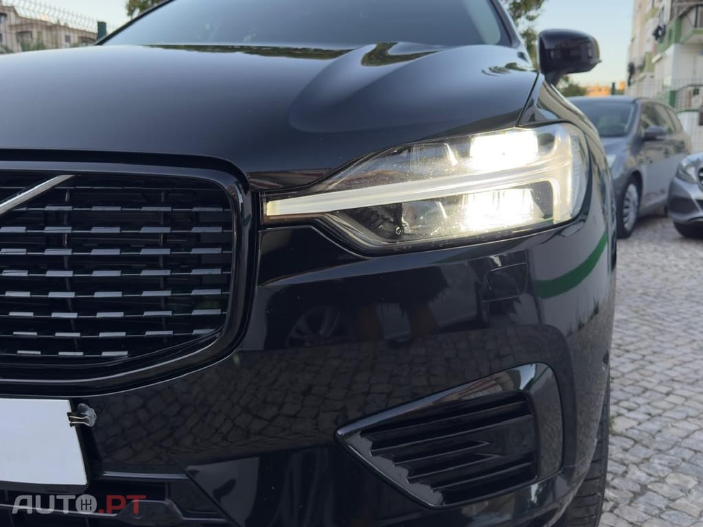 Volvo XC60 2.0 T6 PHEV R-Design AWD