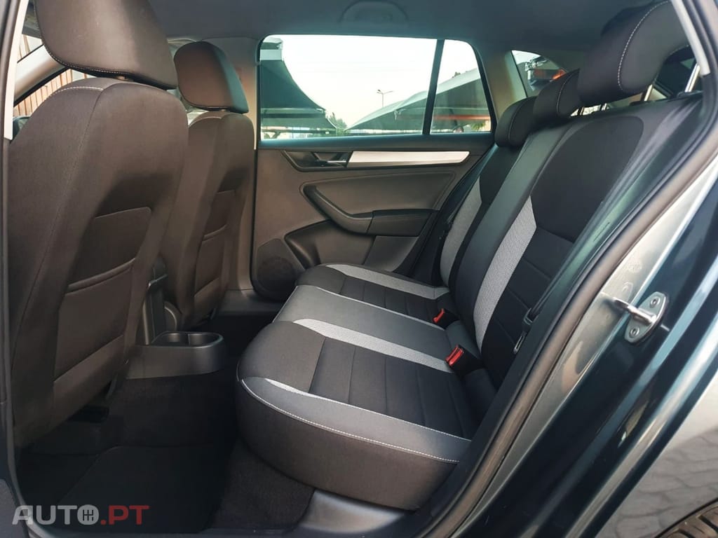 Skoda Rapid Spaceback 1.0 TSI Ambition