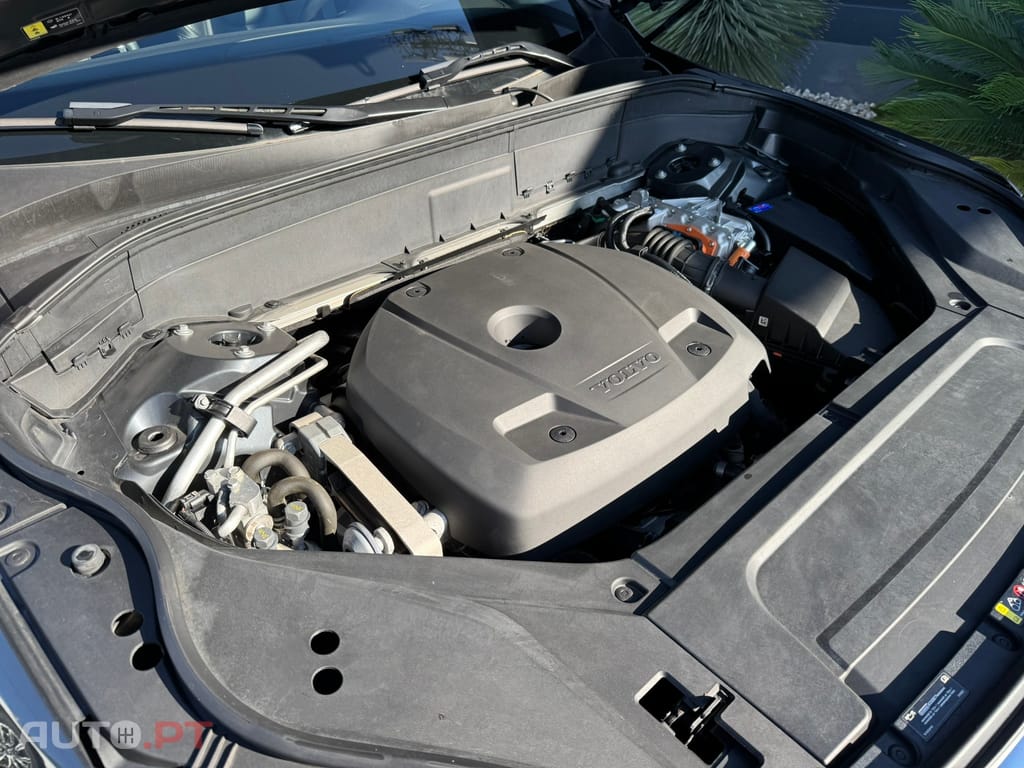 Volvo XC90 2.0 T8 PHEV Inscription Expression AWD