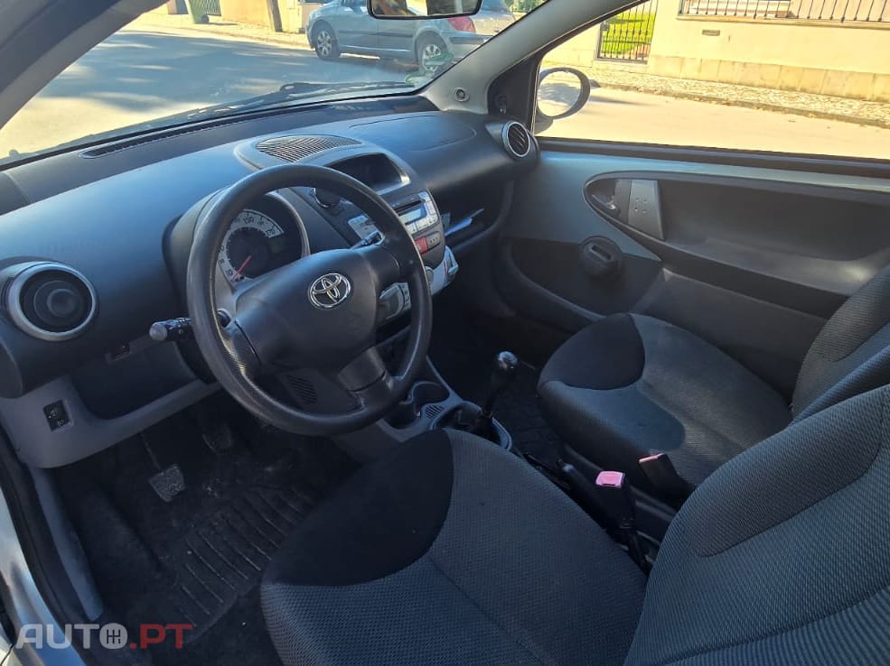 Toyota Aygo 1.0 VVT-i   IUC-19,90€
