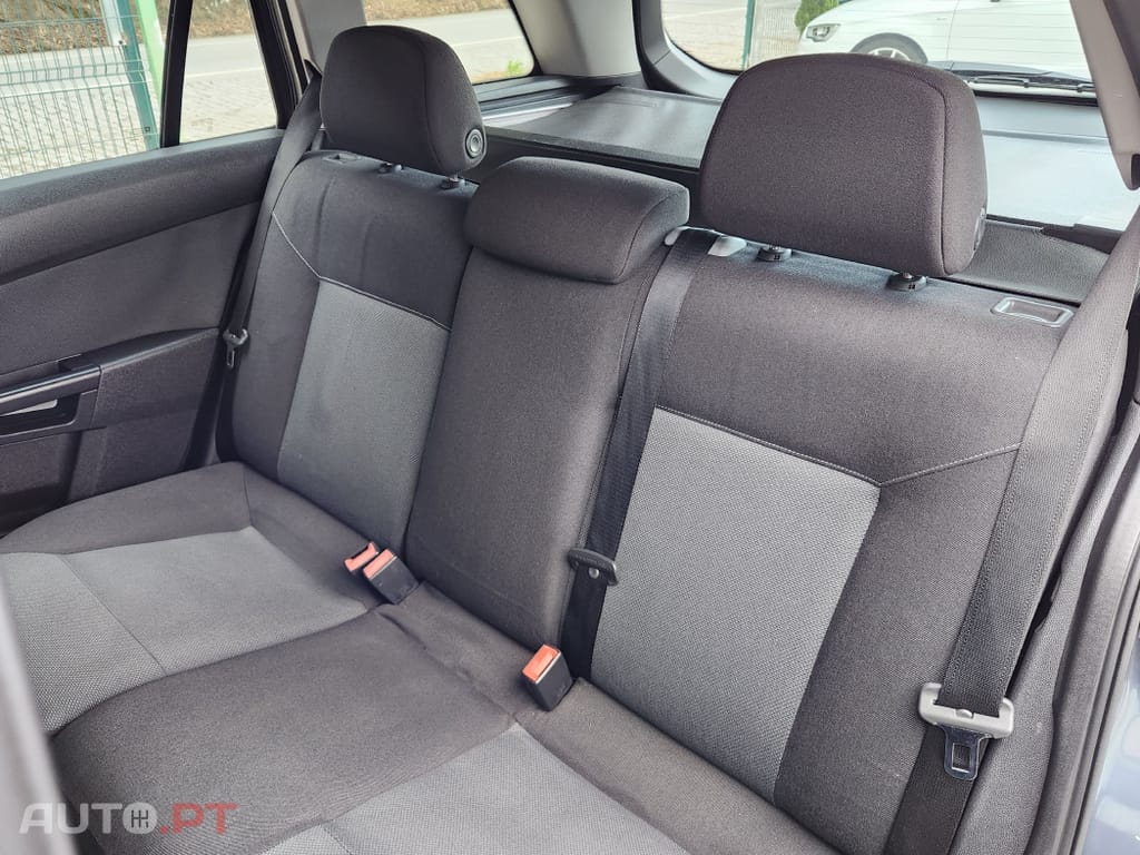 Opel Astra Caravan 1.3 CDTi Elegance