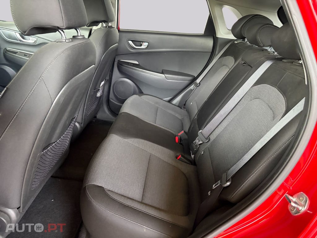 Hyundai Kauai Select I.V.A DEDUTIVEL 