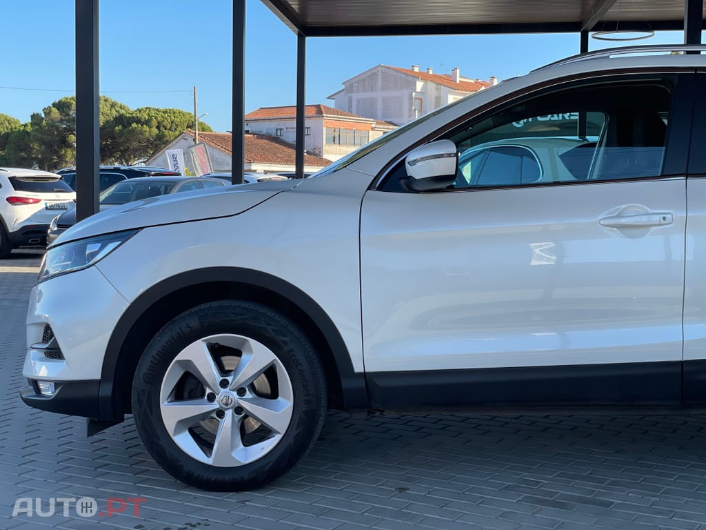 Nissan Qashqai 1.5 dCi N-Connecta