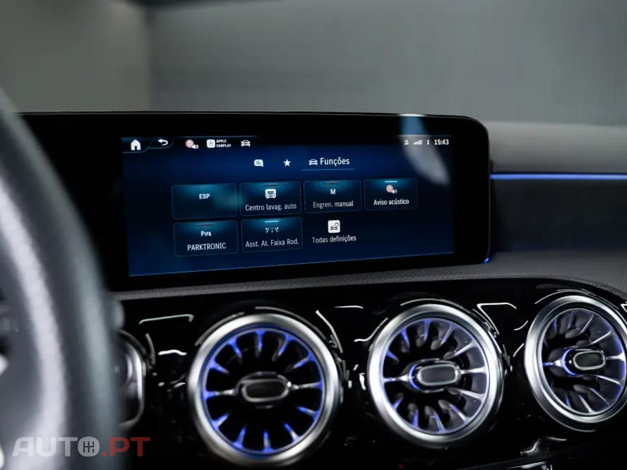 Mercedes-Benz A 250 e AMG Line