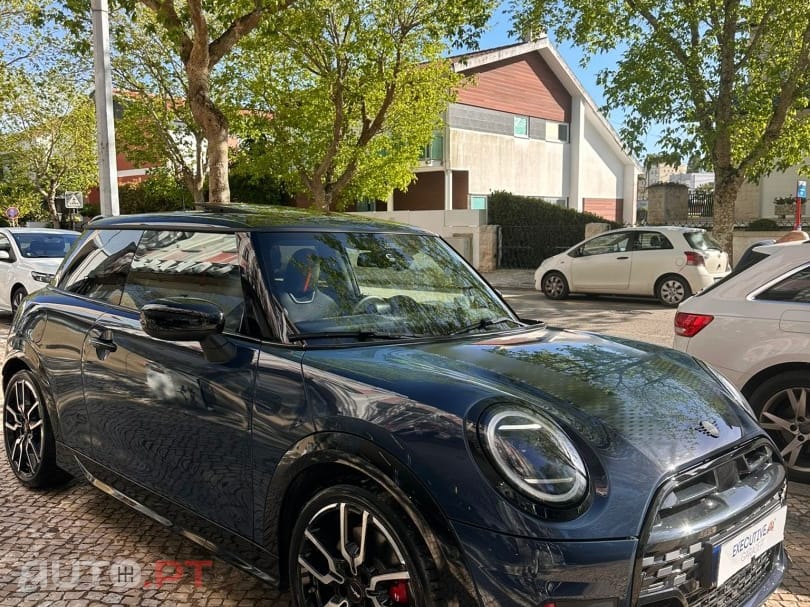 MINI Cooper John Cooper Works Auto Desportiva