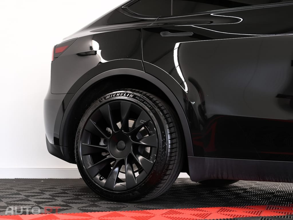Tesla Model Y Tração Traseira