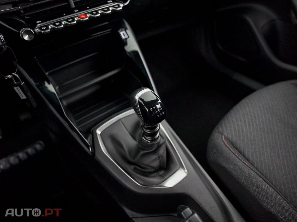 Peugeot 2008 1.2 PureTech Style