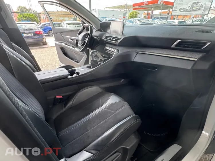 Peugeot 3008 2.0 BlueHDi Allure J18