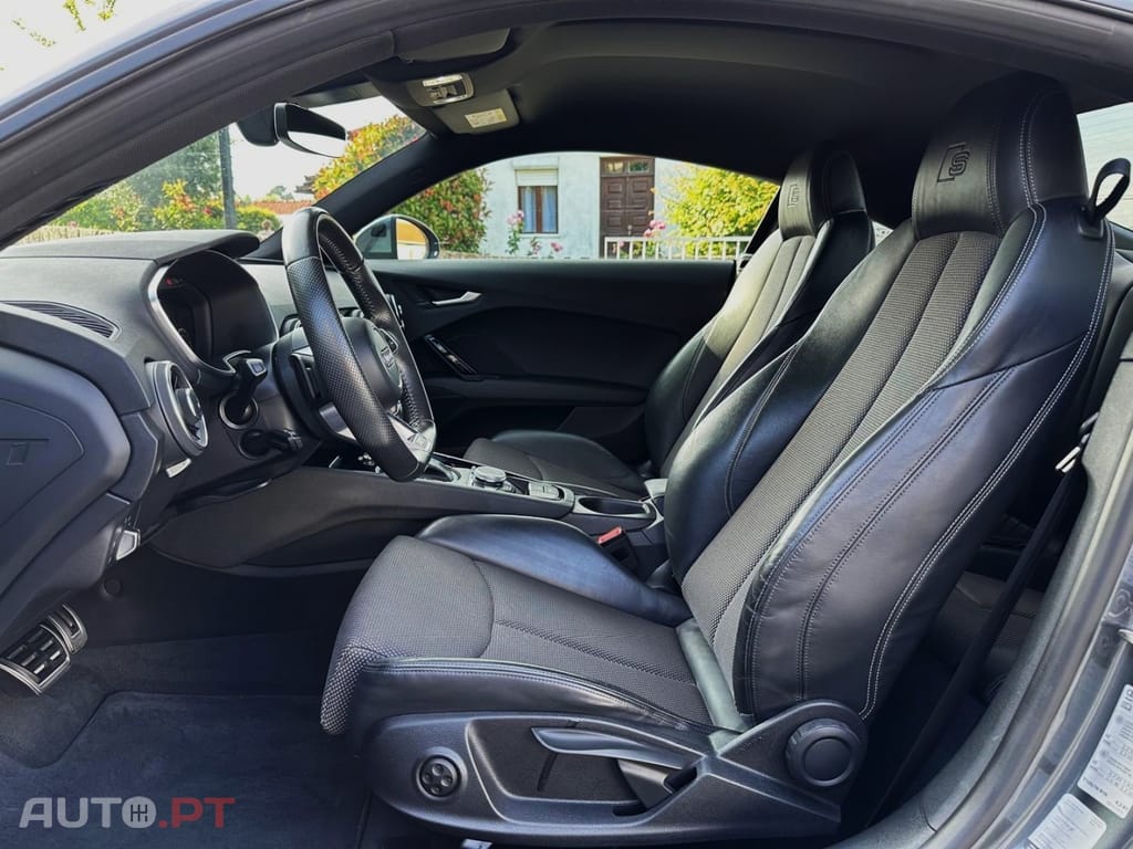 Audi TT 2.0 TFSI S-line S tronic