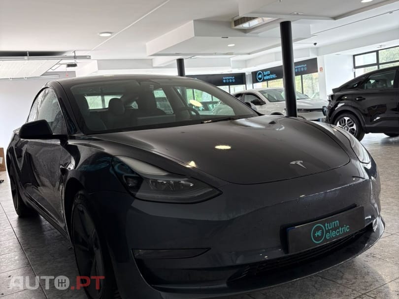 Tesla Model 3 Long Range AWD Dual Motor — fotografia 4