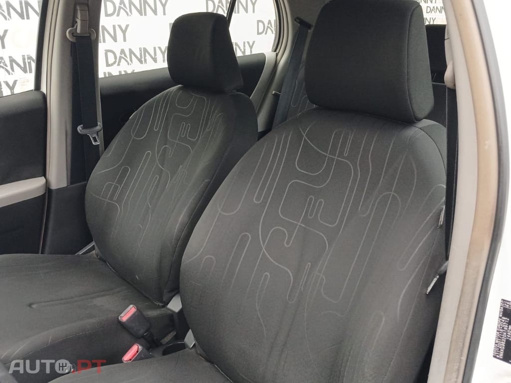 Toyota Yaris 1.0 VVT-i AC