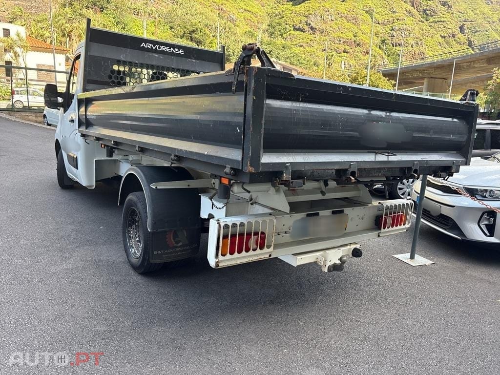 Renault Master 2.3 DCI 130CV BASCULANTE