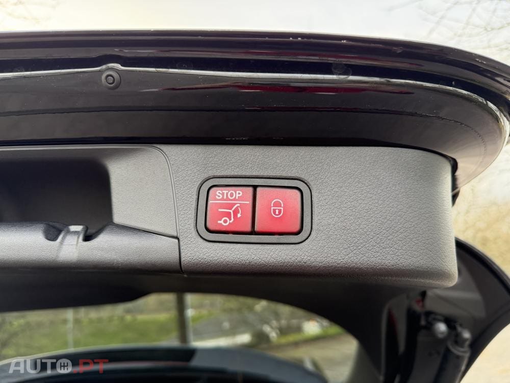 Mercedes-Benz B 250 e AMG Line