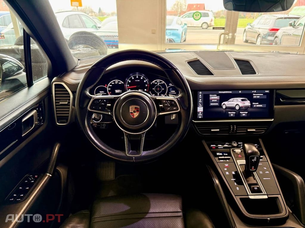Porsche Cayenne V6