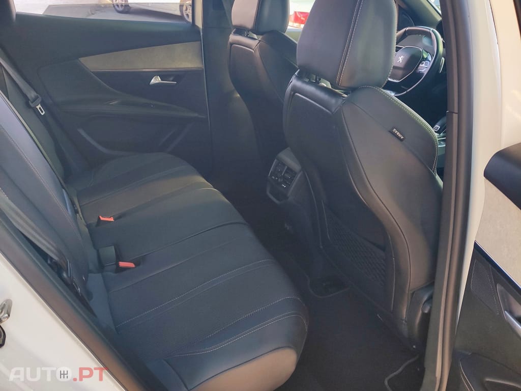 Peugeot 3008 1.5 BlueHDi GT EAT8