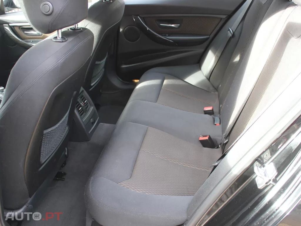 BMW 318 d Auto Line Luxury