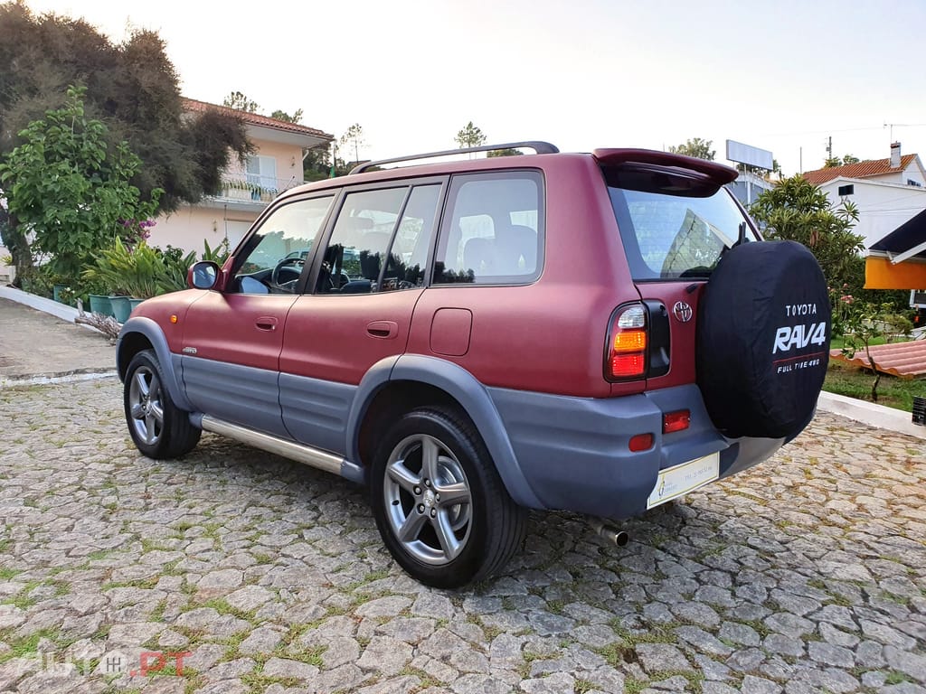 Toyota RAV4 2.0i 16V