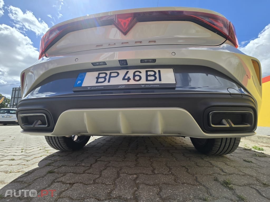 Cupra Leon 1.5 eTSI MID DSG
