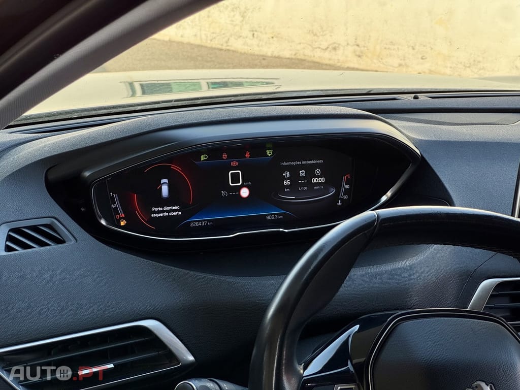 Peugeot 3008 1.5 BlueHDi Allure