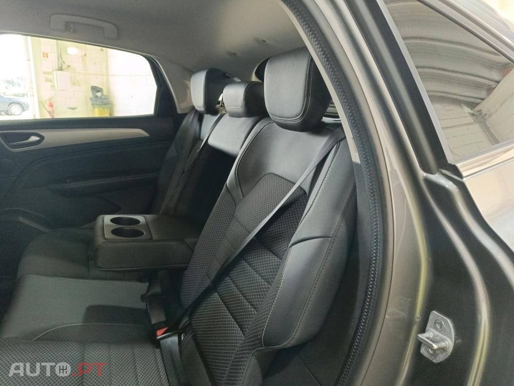 Renault Arkana 1.6 E-Tech Intens