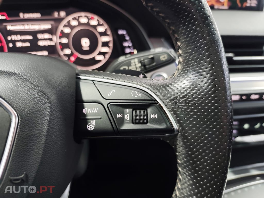 Audi Q7 3.0 TDi quattro S-line Tiptronic 7L