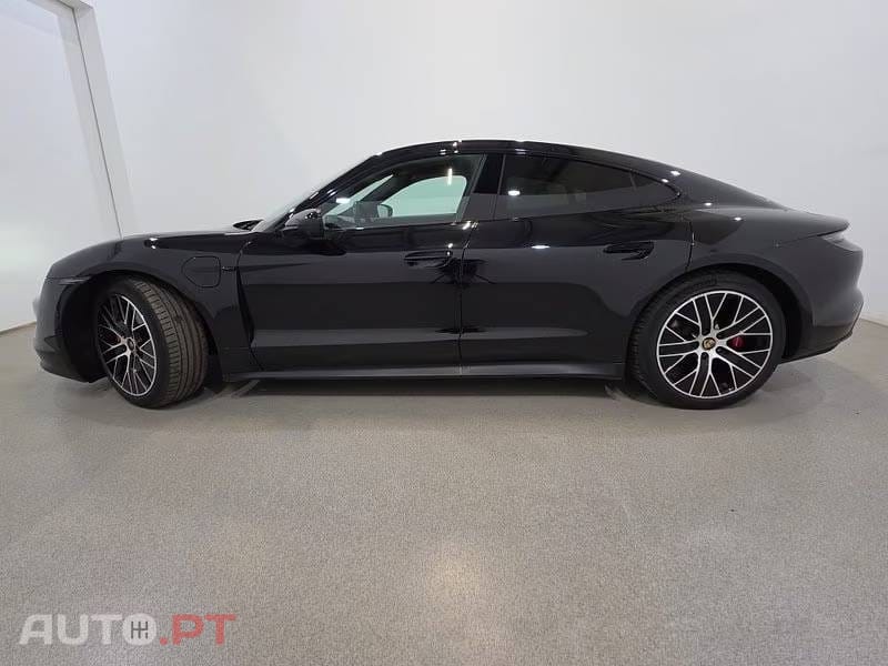 Porsche Taycan 4S