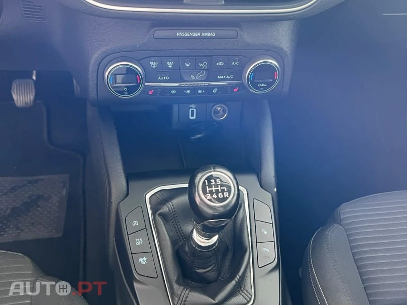 Ford Focus 1.0 EcoBoost S&S ST-LINE