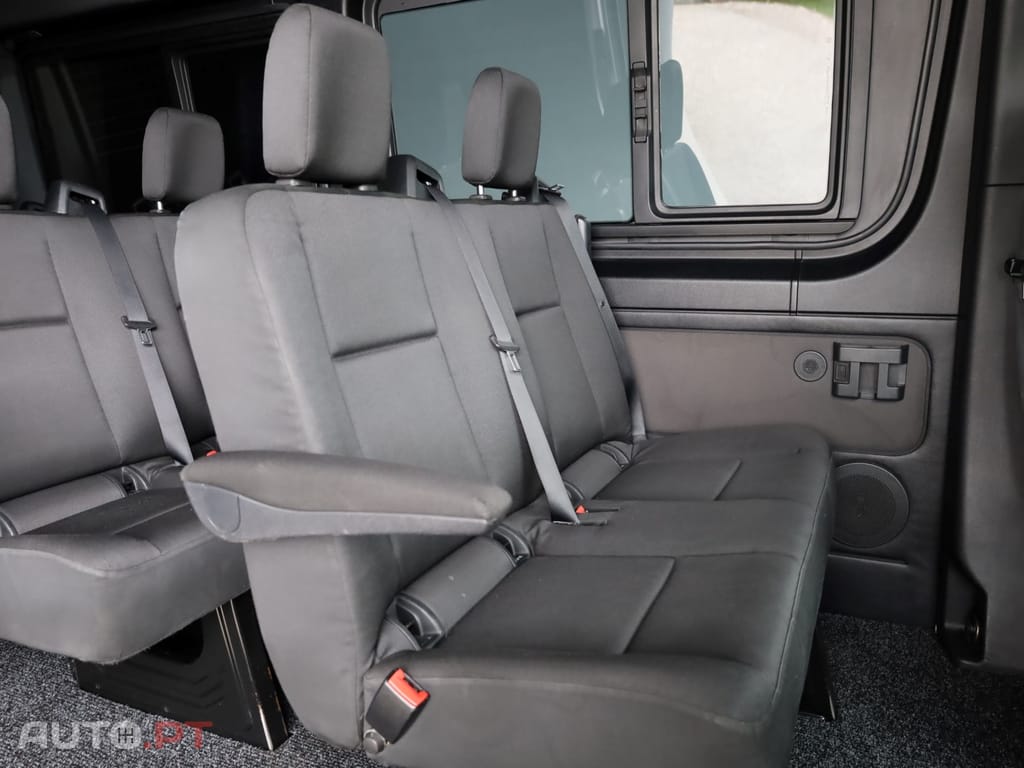 Mercedes-Benz Sprinter 315 CDI/43 Luxo (2+2+2+3)
