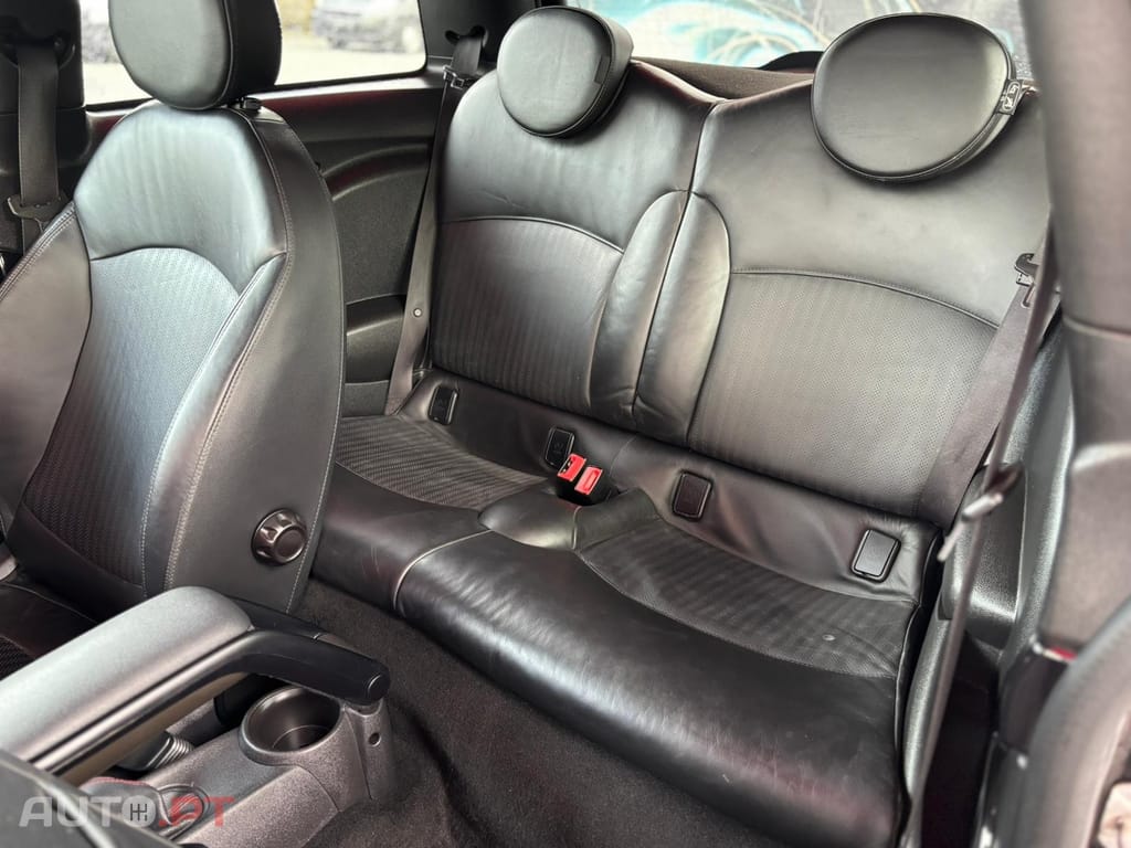 MINI John Cooper Works 1.6 LCI 211CV