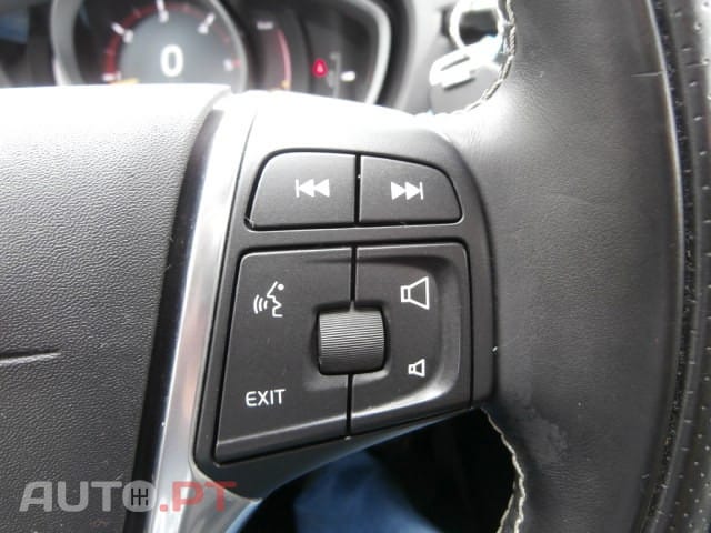 Volvo V40 2.0 D2 R-Design