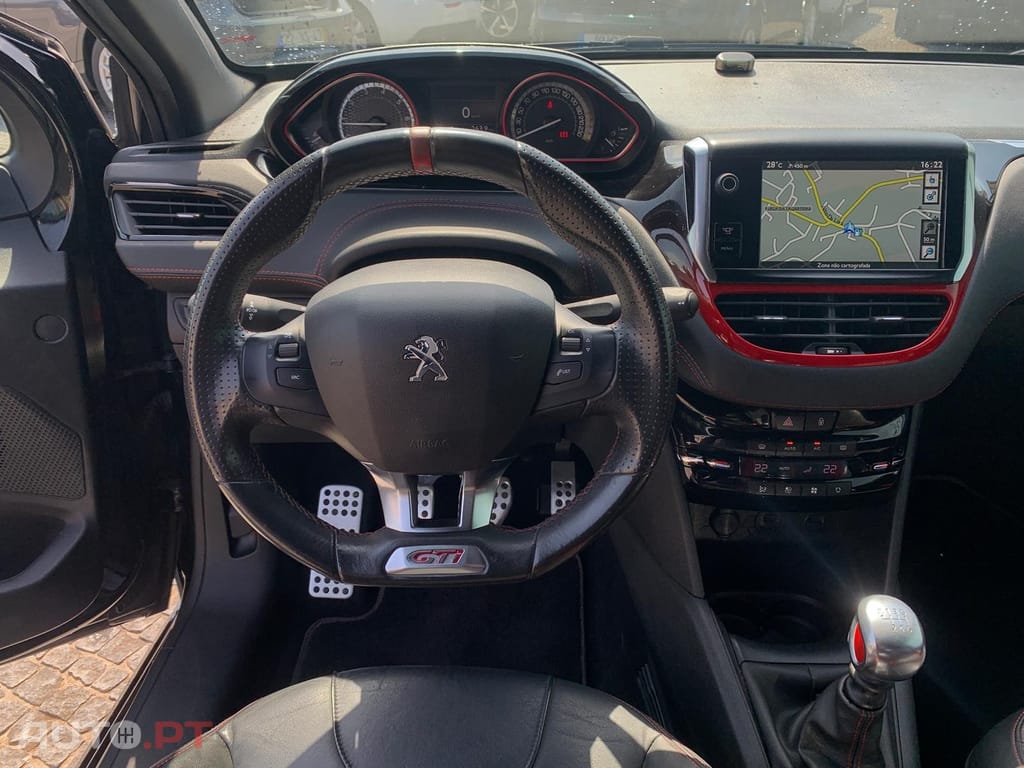 Peugeot 208 1.6 THP GTi