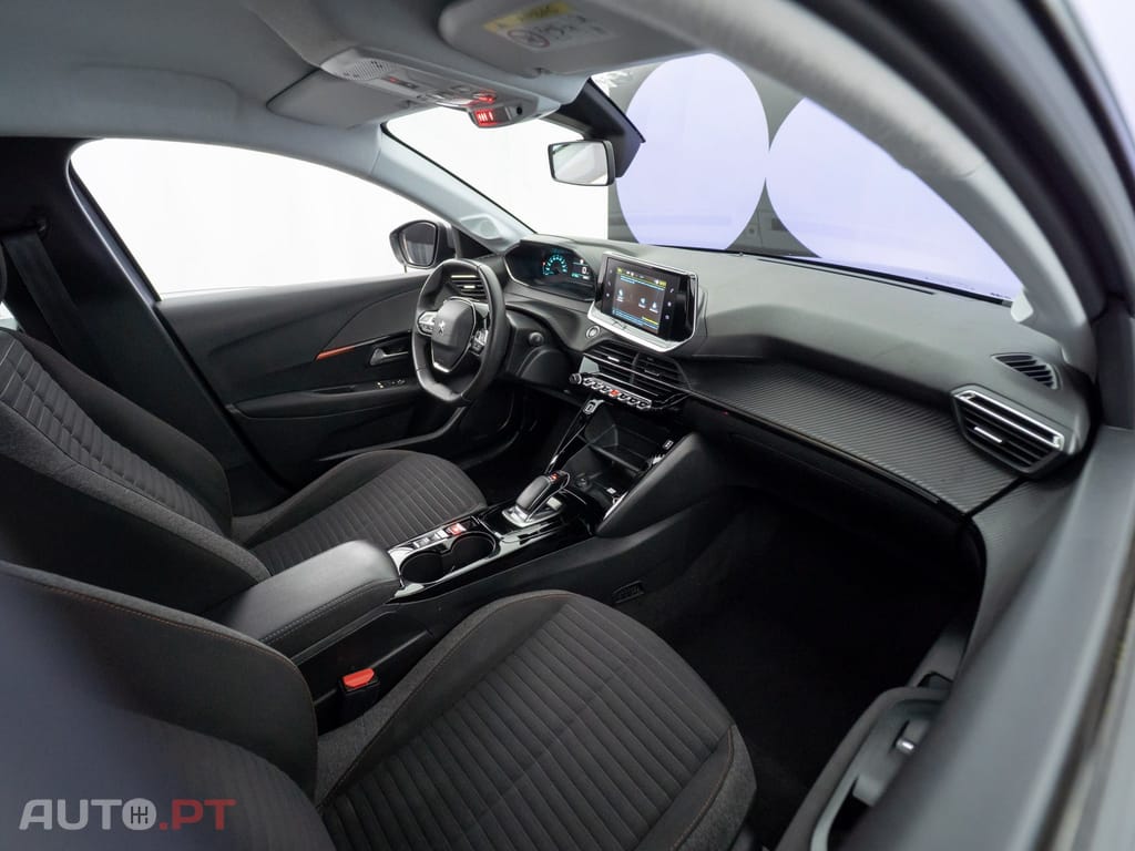 Peugeot E-208 50 kWh Active Pack