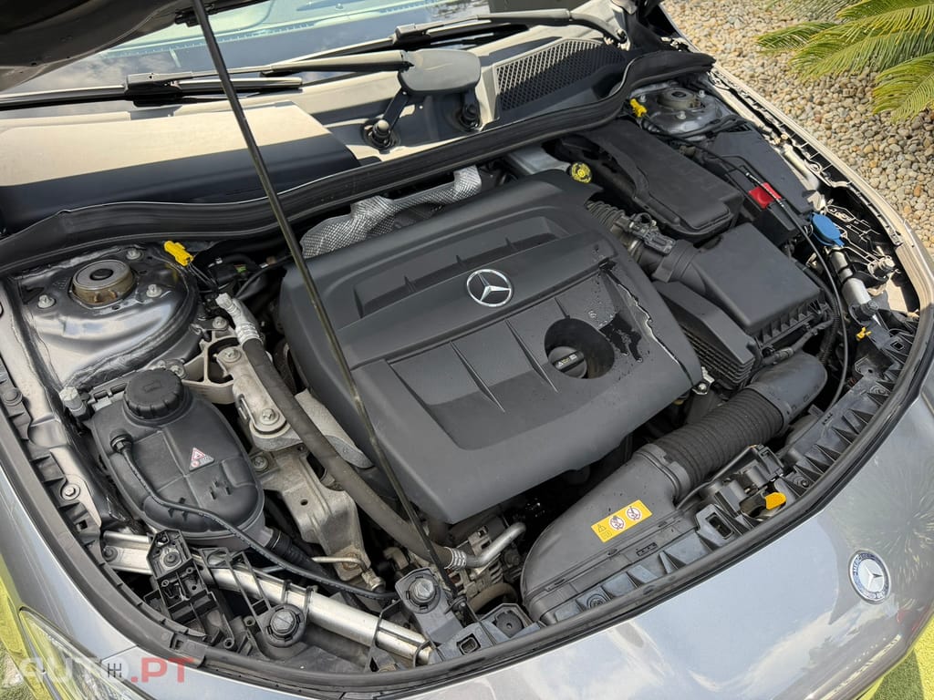 Mercedes-Benz CLA 180 d Shooting Brake Urban