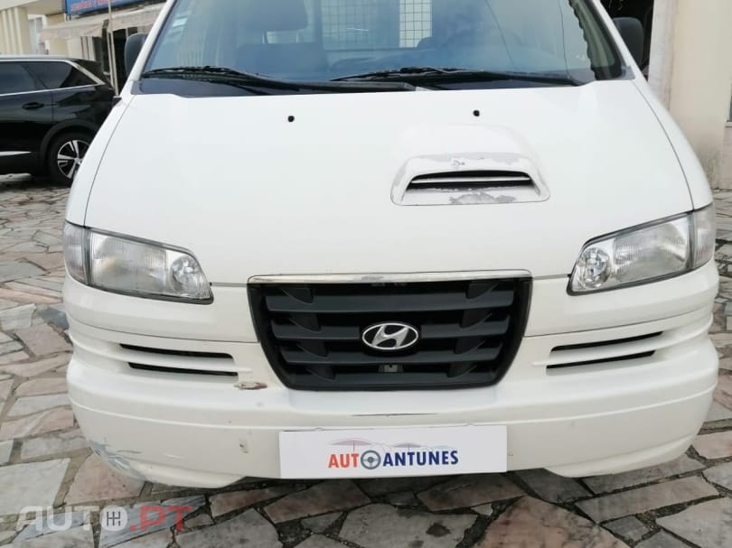 Hyundai H-1 2.5 CRDi