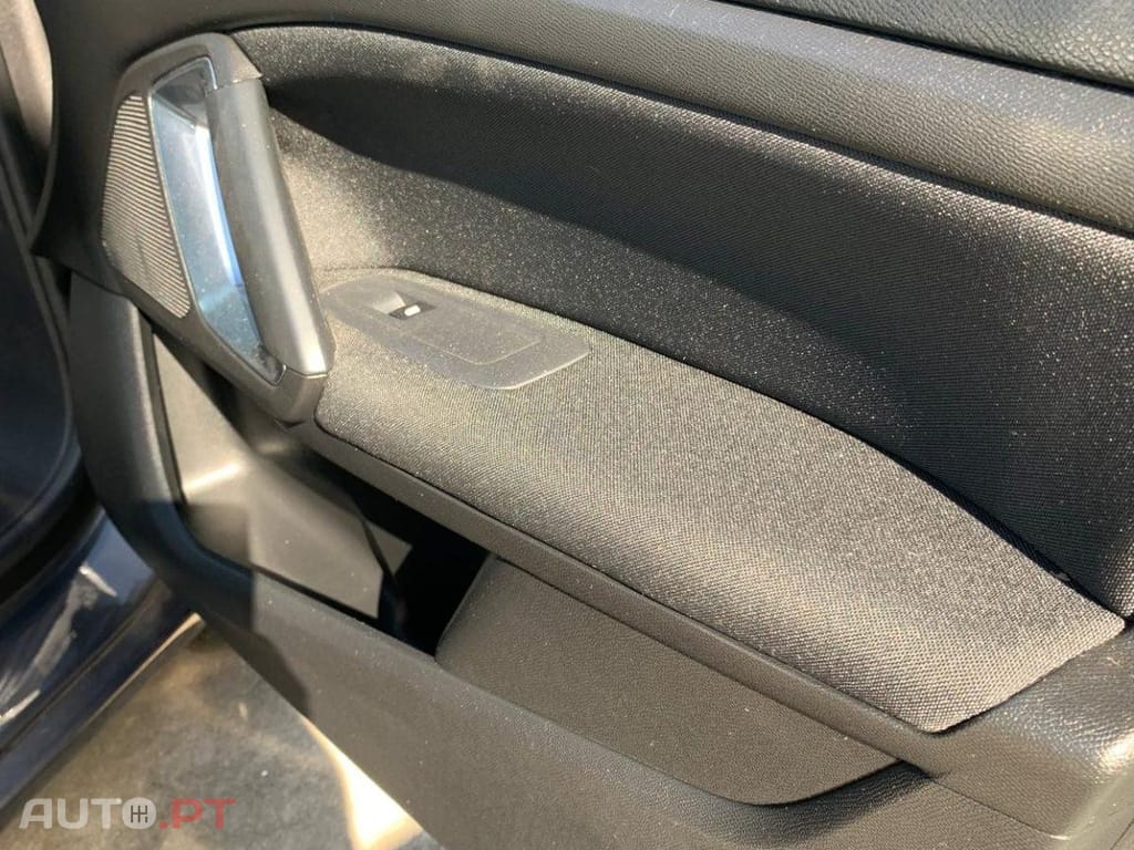 Peugeot 308 SW 1.5 BlueHDi Business Line