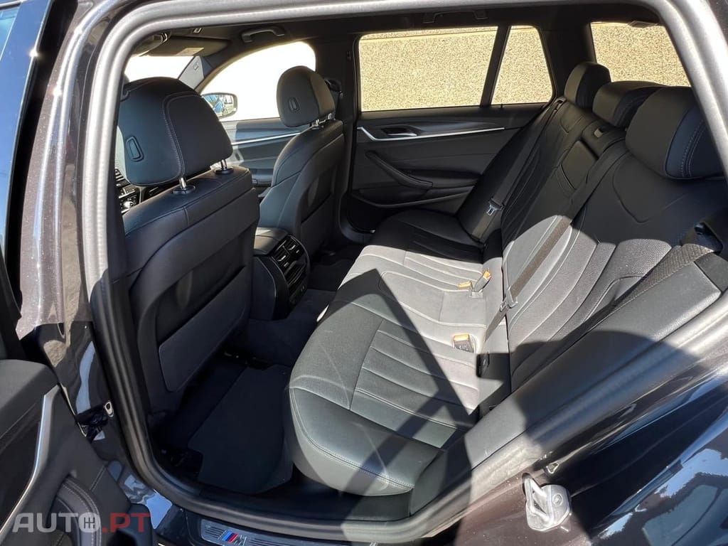 BMW 520 d Pack Desportivo M Auto