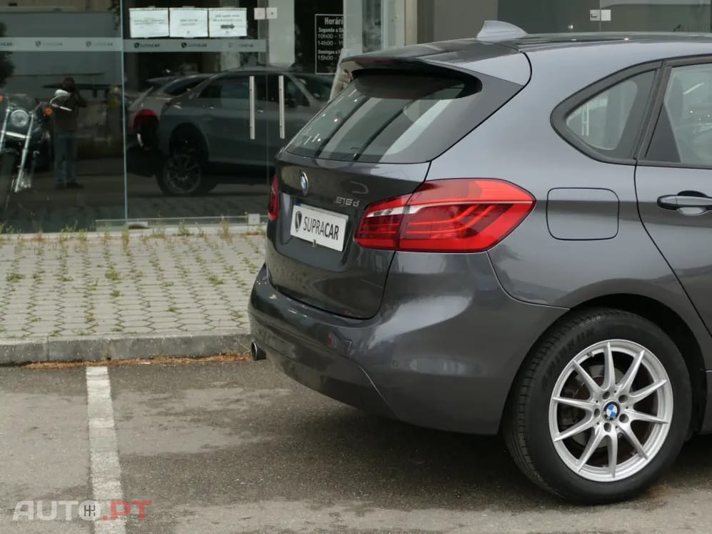 BMW 216 d Advantage Auto