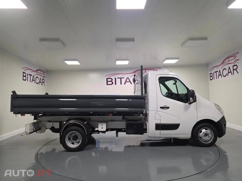 Renault Master 2.3 DCI 130CV BASCULANTE