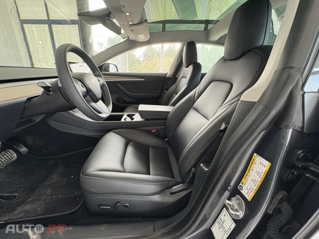 Tesla Model 3 Long-Range Dual Motor AWD