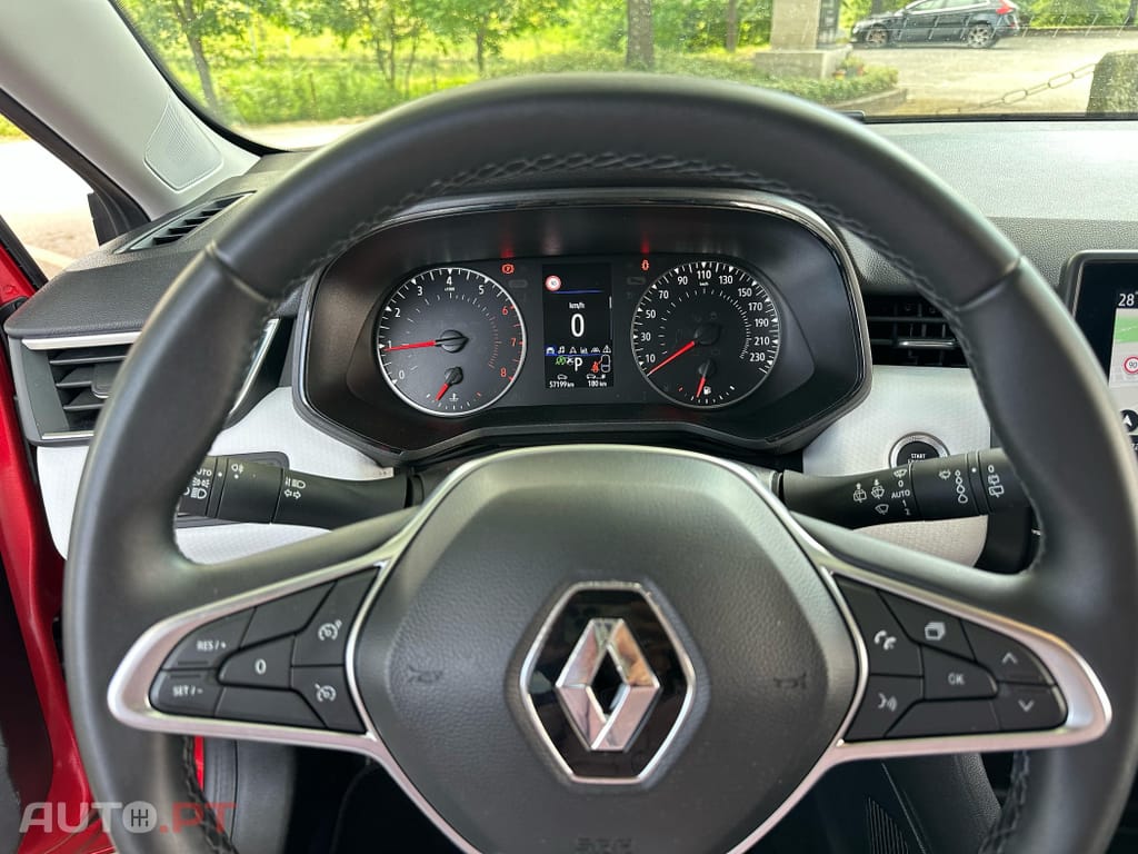 Renault Clio 1.0 TCe Exclusive CVT