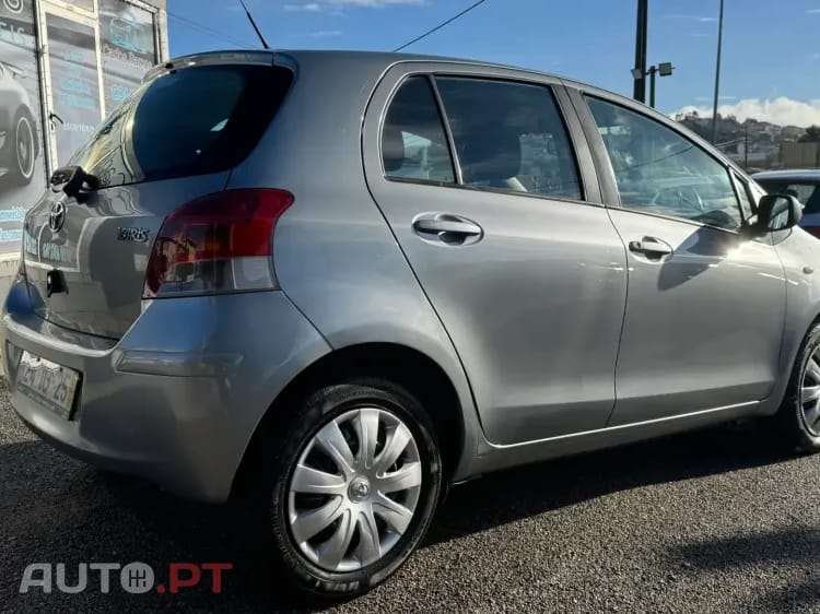 Toyota Yaris 1.0 VVT-i Comfort+AC