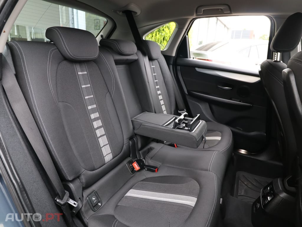 BMW 216 d Advantage