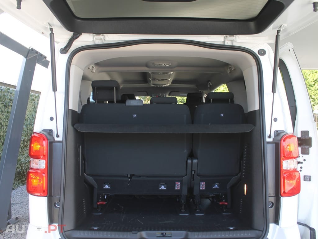 Peugeot Traveller 1.6 BlueHDi L2H1 Business Standard