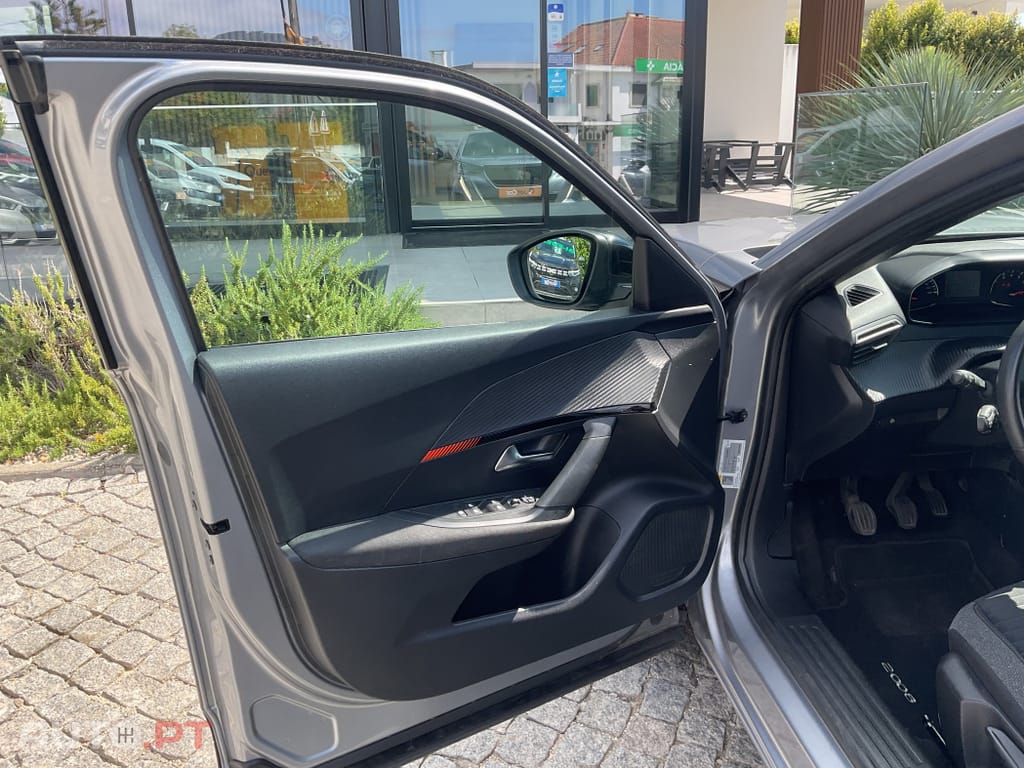 Peugeot 2008 1.2 PureTech Active
