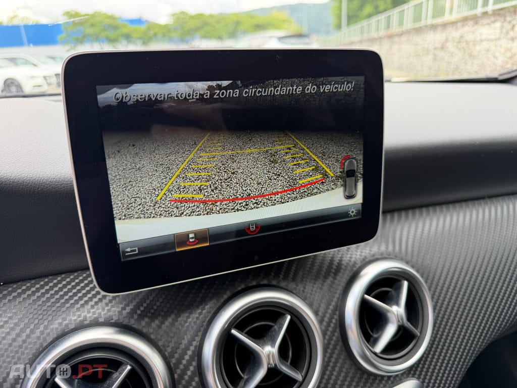 Mercedes-Benz A 180 d AMG Line