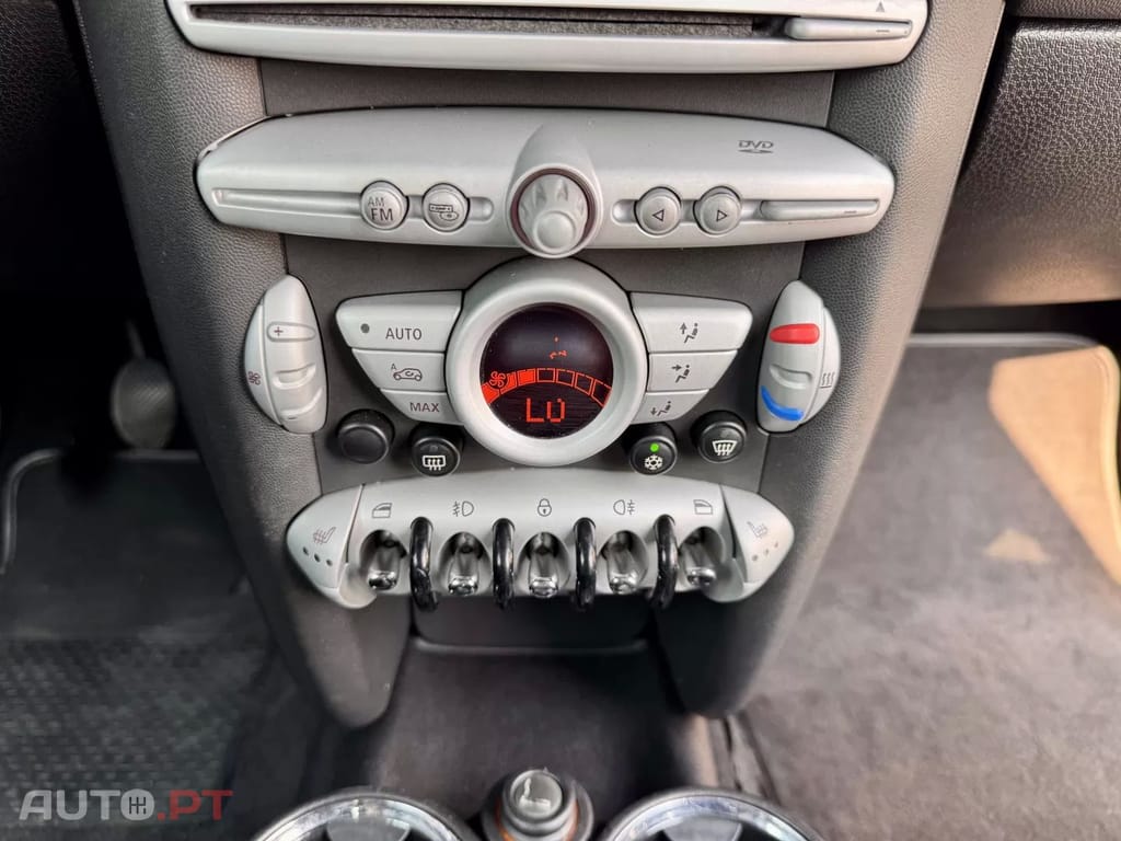 MINI Cooper Cooper D