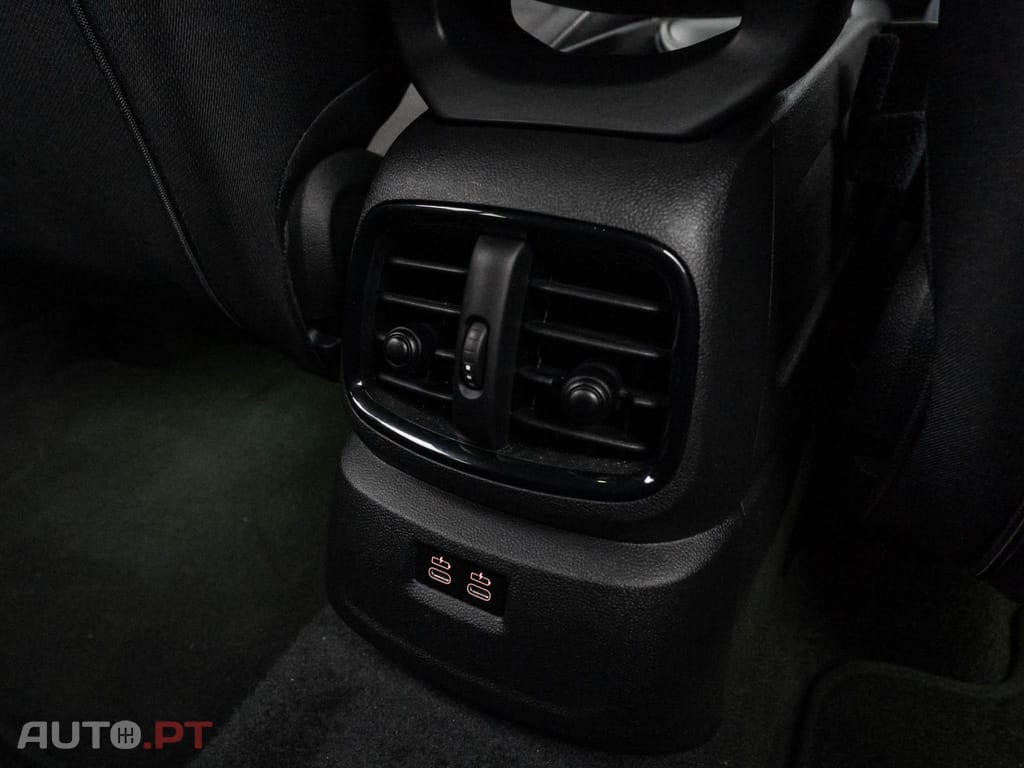 MINI Countryman Cooper SE Premium Essential Auto