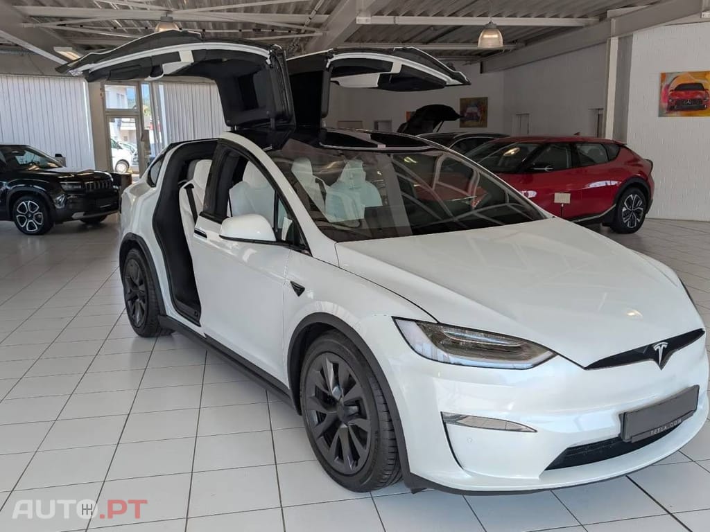 Tesla Model X Plaid AWD