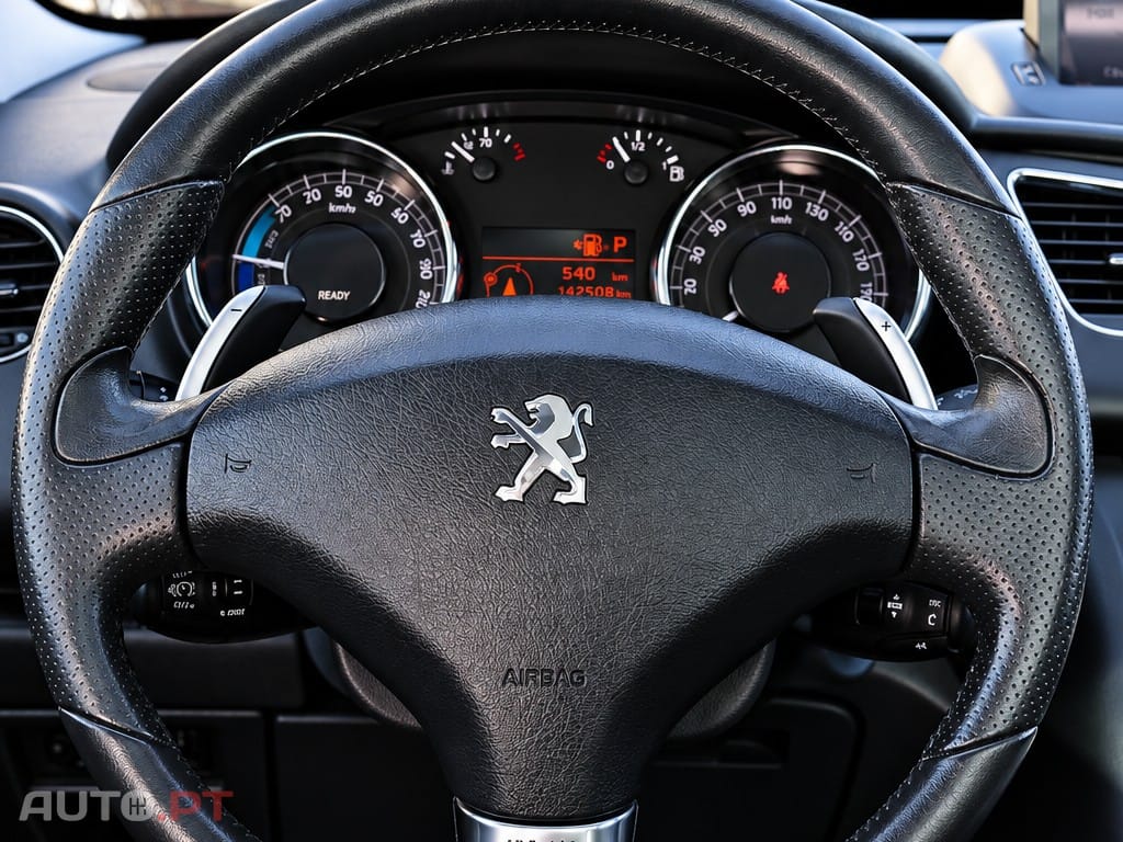 Peugeot 3008 2.0 HDi Hybrid4